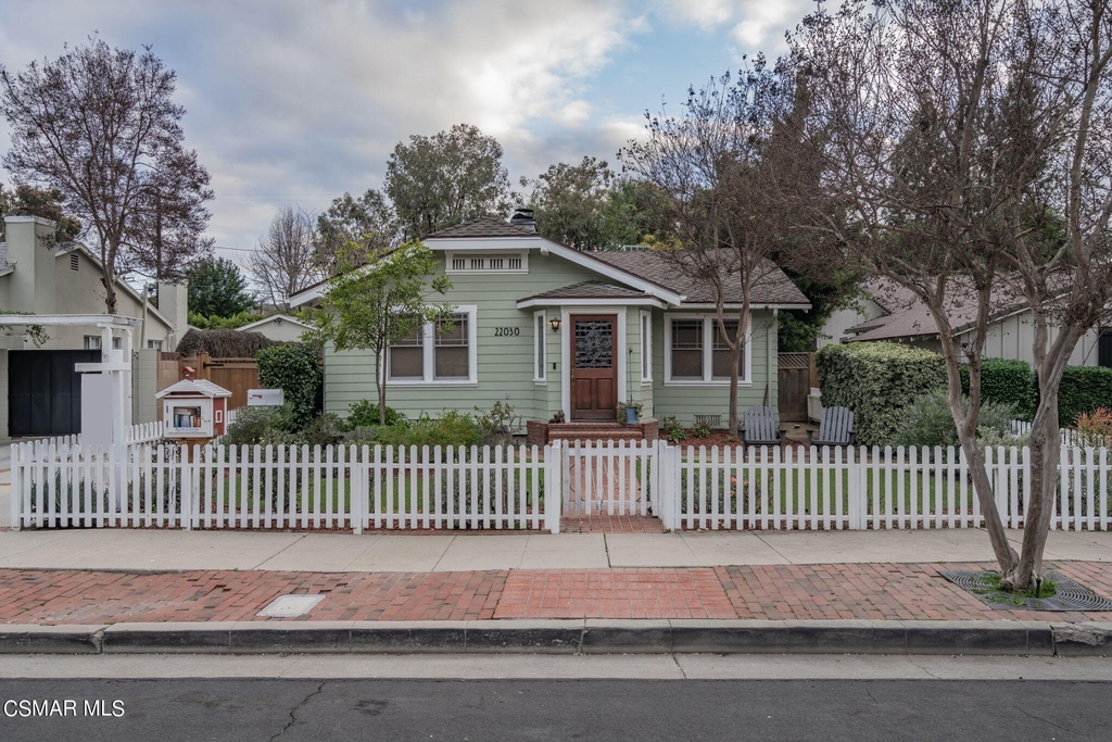 22030 Velicata Street - Photo 0