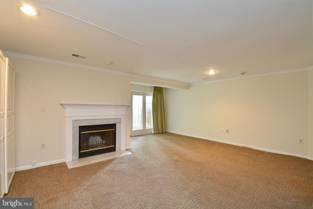 6155 Summer Park Lane - Photo 33