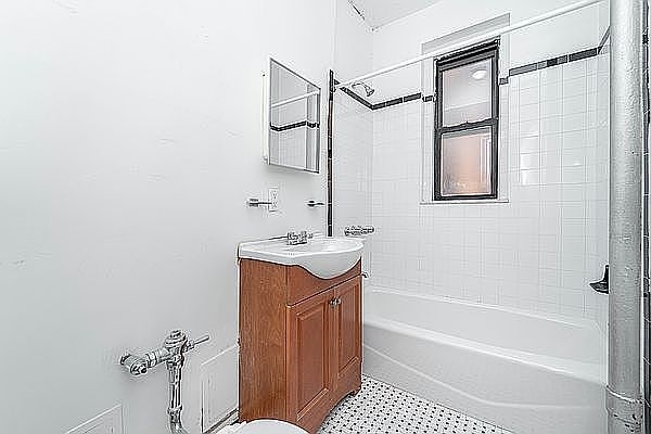 26-80 30th Street - Photo 7