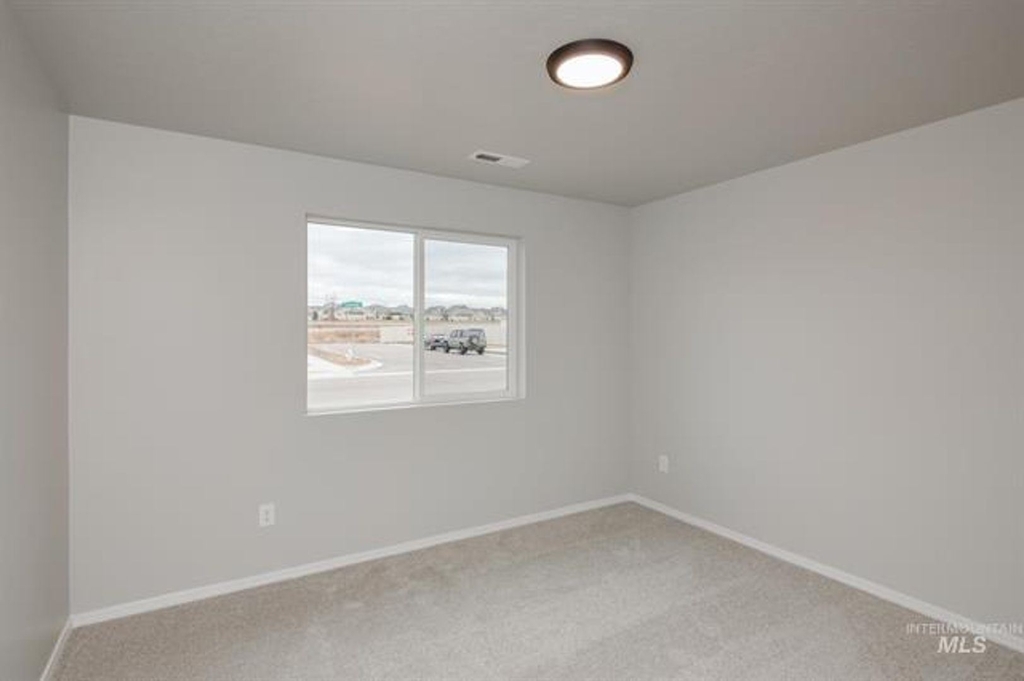 13119 S. Wind River Ave. - Photo 11