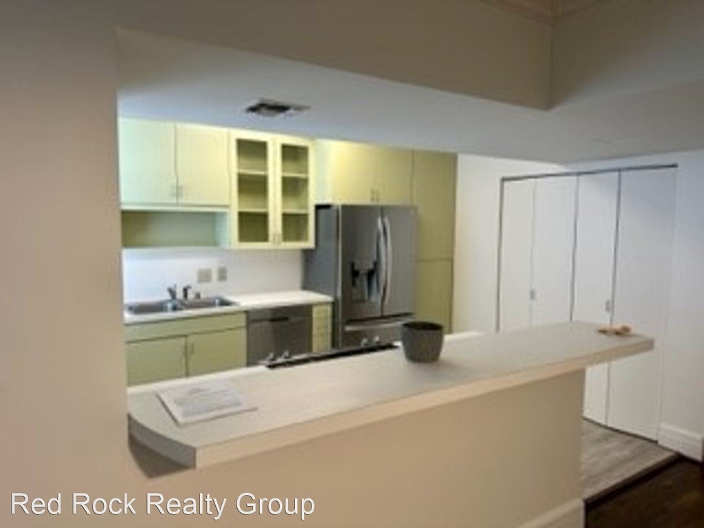 2250 Highland Ave S, Apt. 34 - Photo 7