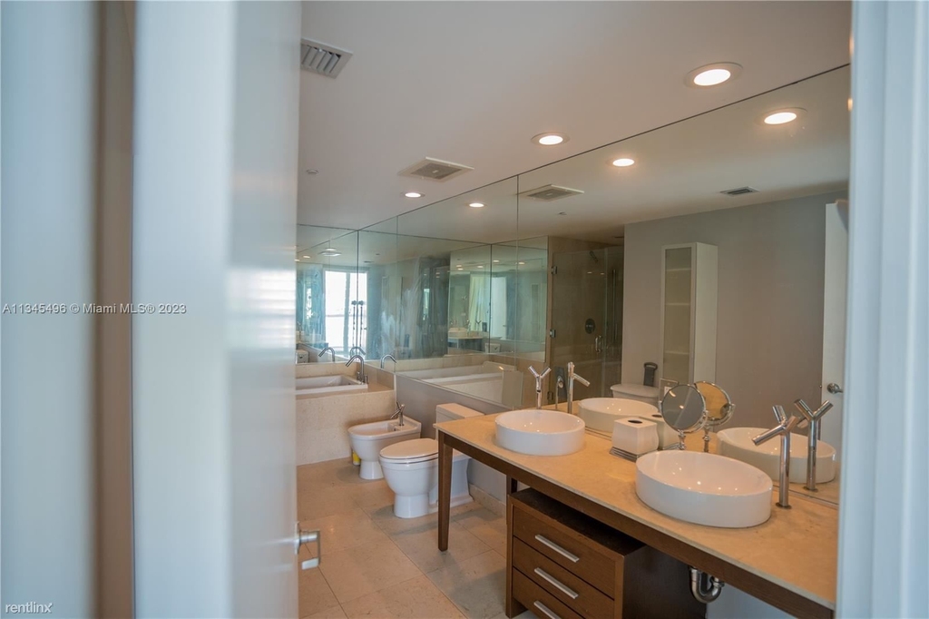 465 Brickell Ave Apt 4802 - Photo 6