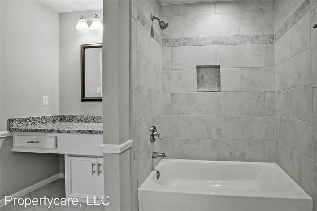 608 N Eldridge Pkwy - Photo 12