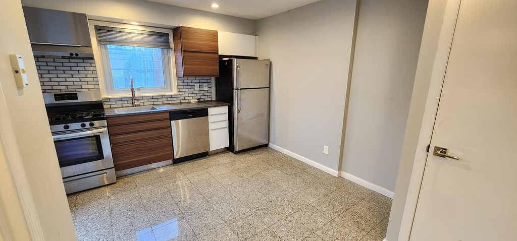 390 90th street brooklyn - Photo 1