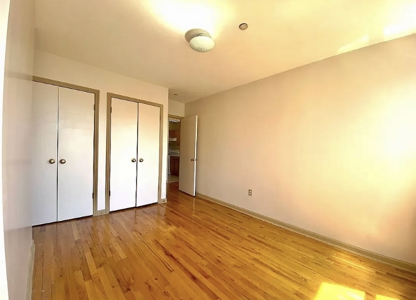 205 Knickerbocker Avenue - Photo 4