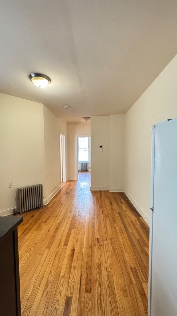 1564 Pacific Street - Photo 2