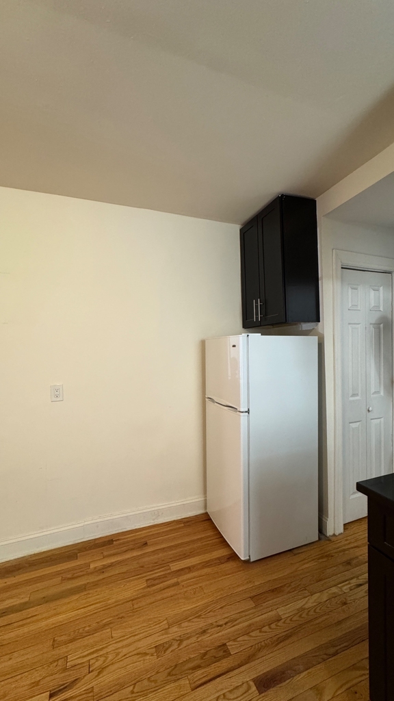 1564 Pacific Street - Photo 1