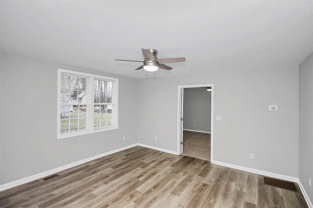 623 Central Drive Nw - Photo 4