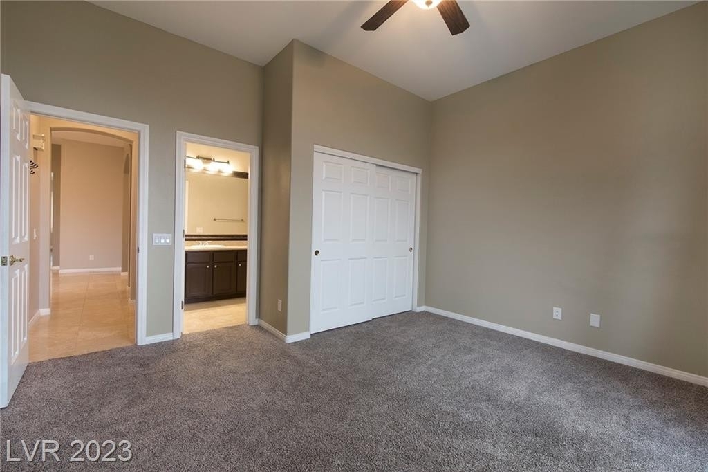 10812 Oak Shadow Avenue - Photo 15