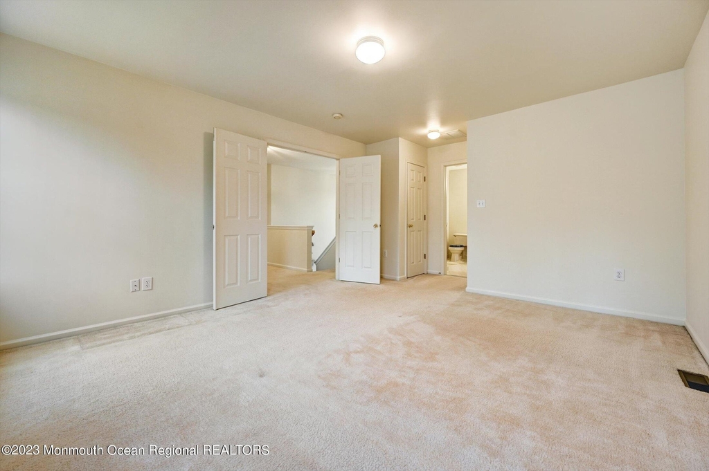 54 Waterford Avenue - Photo 27