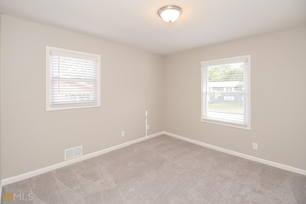 3900 Emerald North Drive - Photo 11