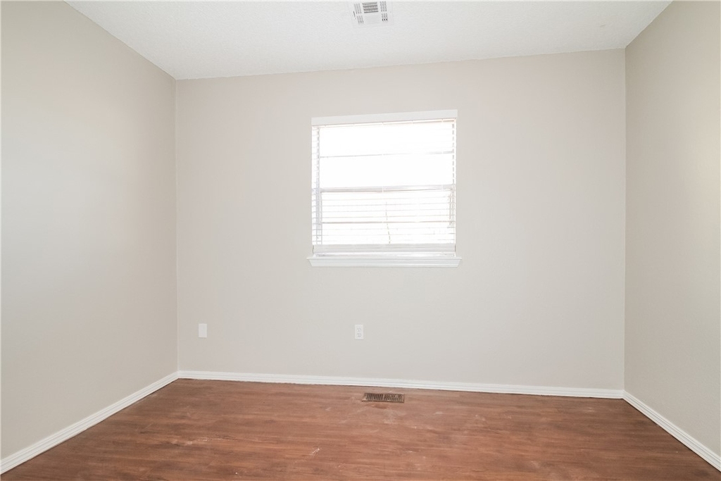 10105 Island View Drive - Photo 12