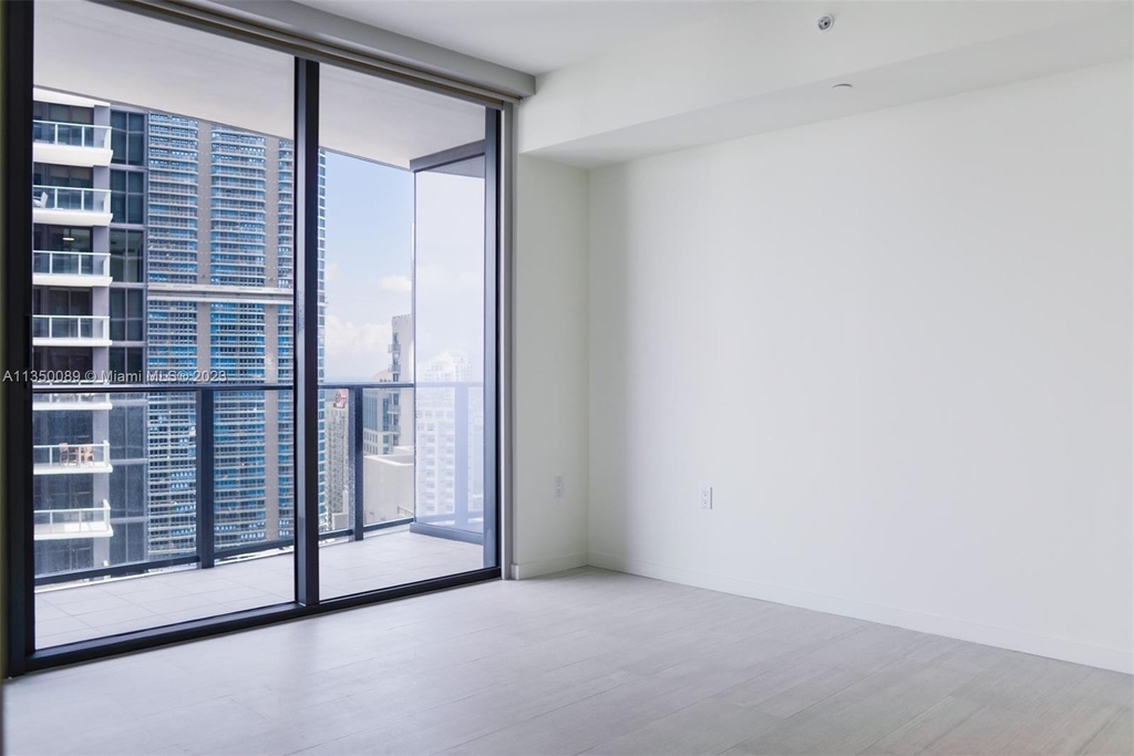 1000 Brickell Plz - Photo 6