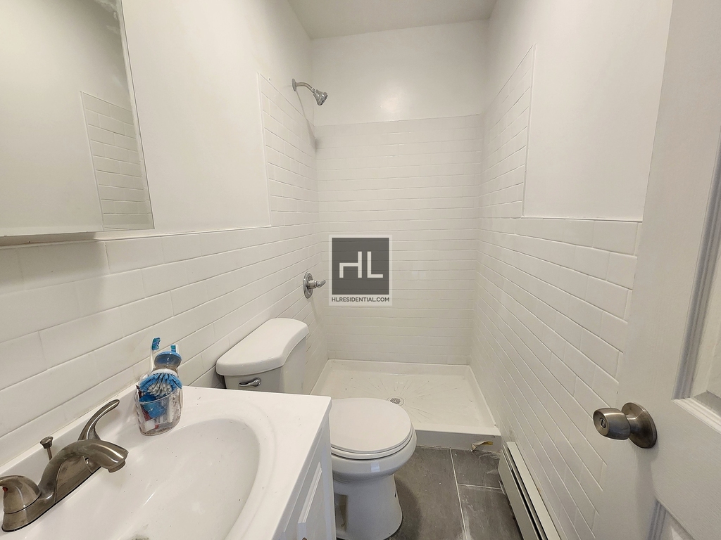 1226 Rosedale Avenue - Photo 5