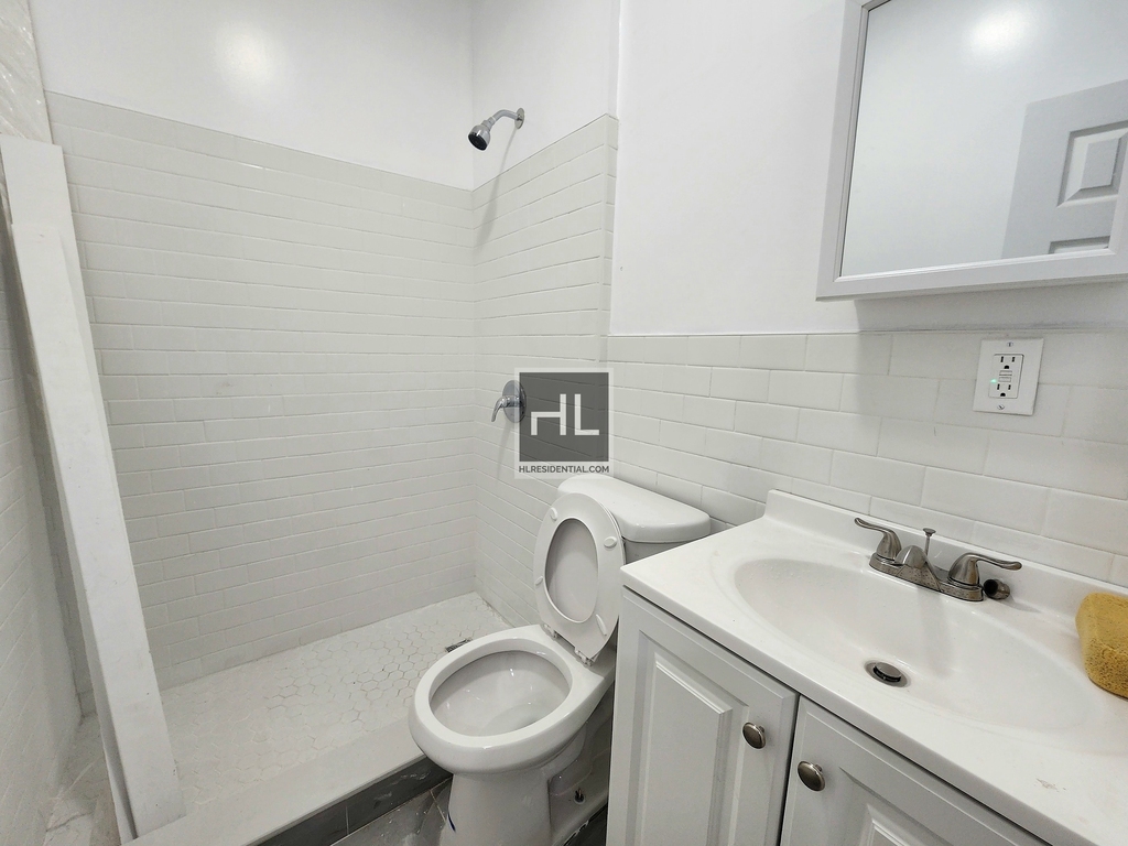 1226 Rosedale Avenue - Photo 5