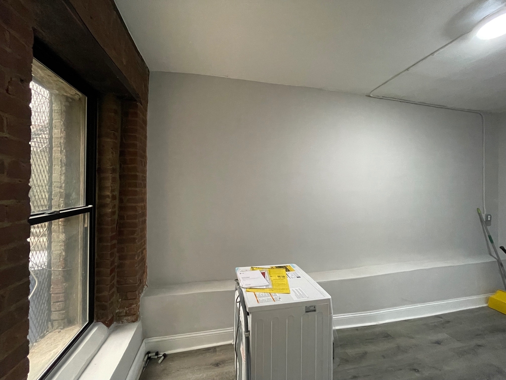 2172 Amsterdam Avenue - Photo 1