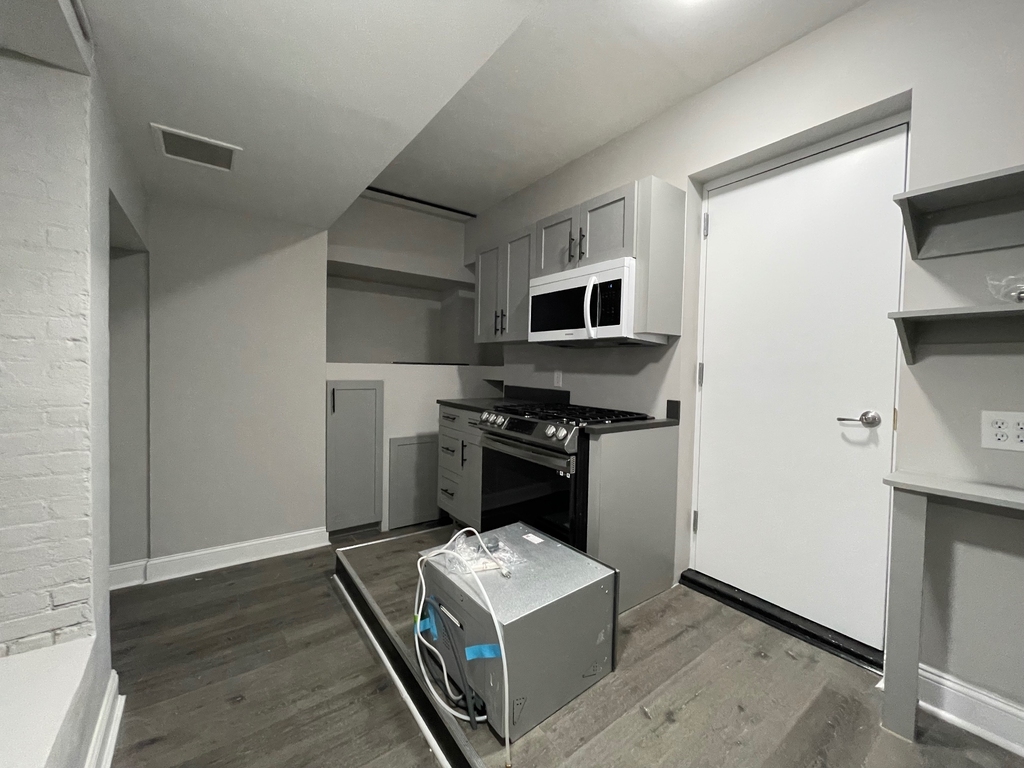 2172 Amsterdam Avenue - Photo 8