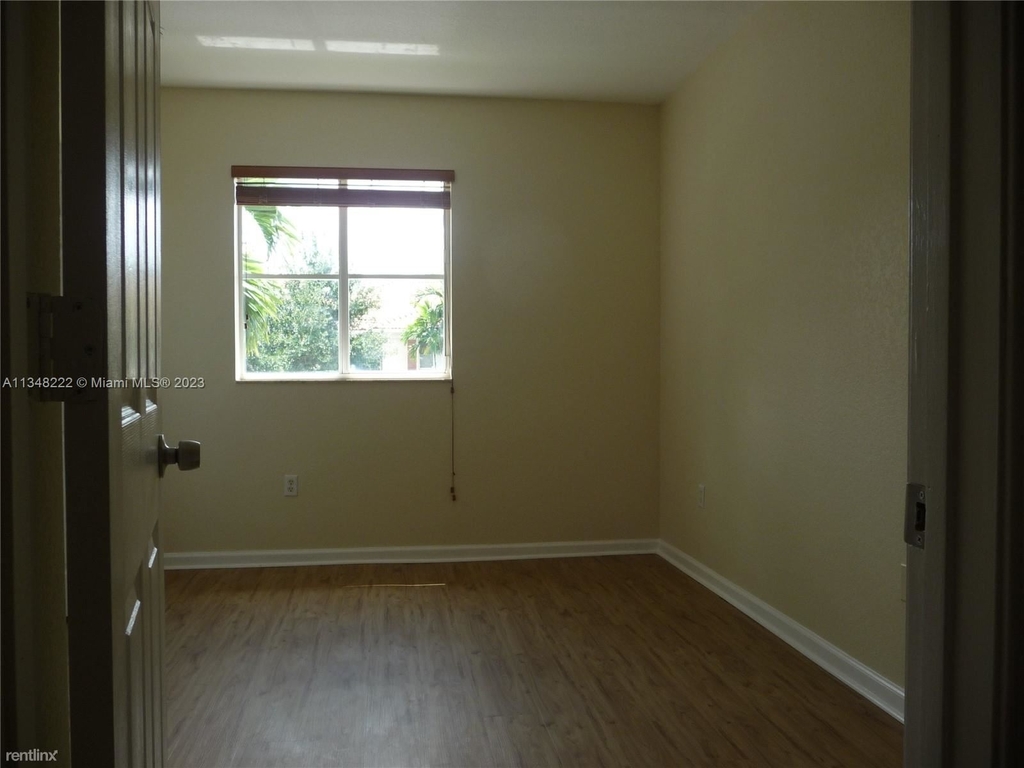 2642 Sw 82nd Ave # 102 - Photo 3
