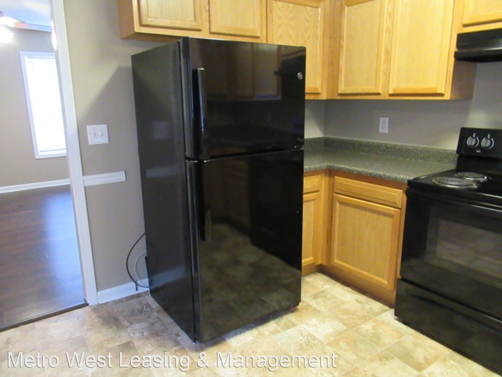 2325 Shady Grove Rd Unit B - Photo 4