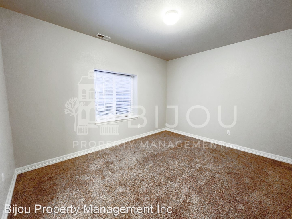 10660 Desert Bloom Way - Photo 24