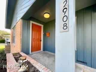 2908 N. 42nd St - Photo 2