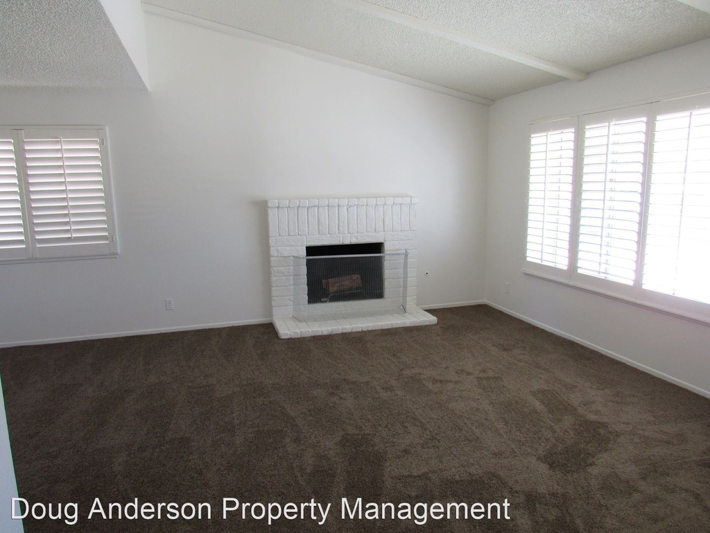 43001 Lemonwood Drive - Photo 4