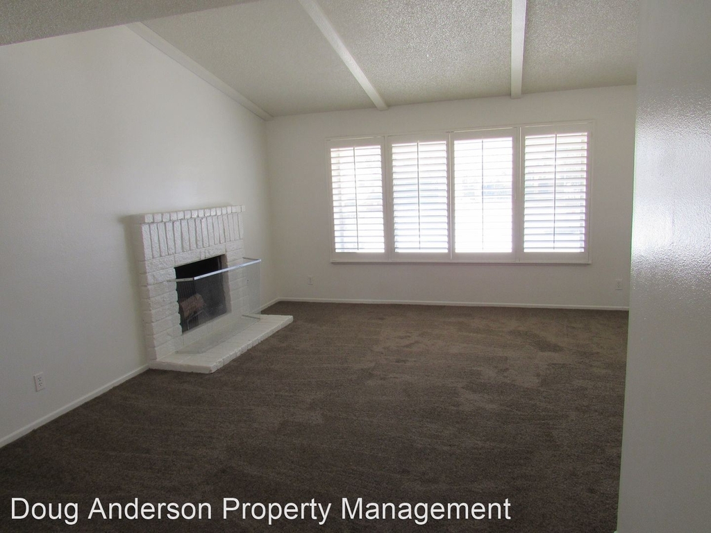 43001 Lemonwood Drive - Photo 5