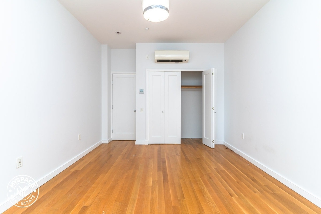 474 Grand Avenue - Photo 10