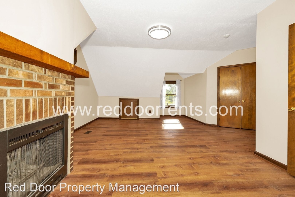 6808 Five Points Rd - Photo 14