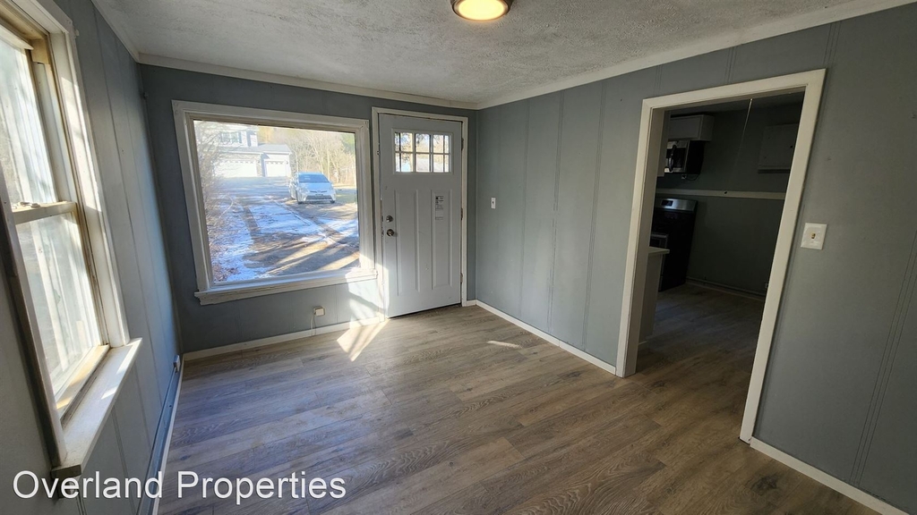 3777 Irving Park Ave - Photo 1