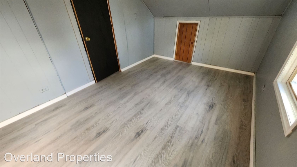 3777 Irving Park Ave - Photo 9