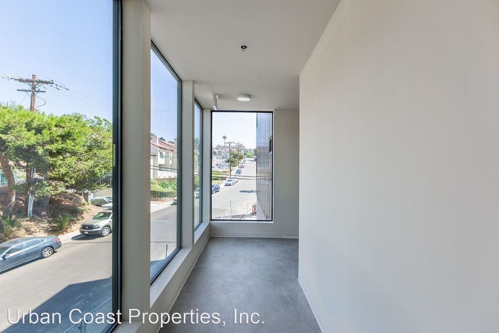5585 Mildred Street - Photo 7