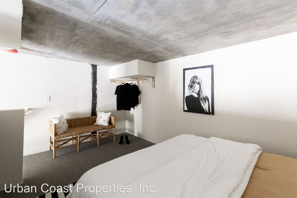 5585 Mildred Street - Photo 3