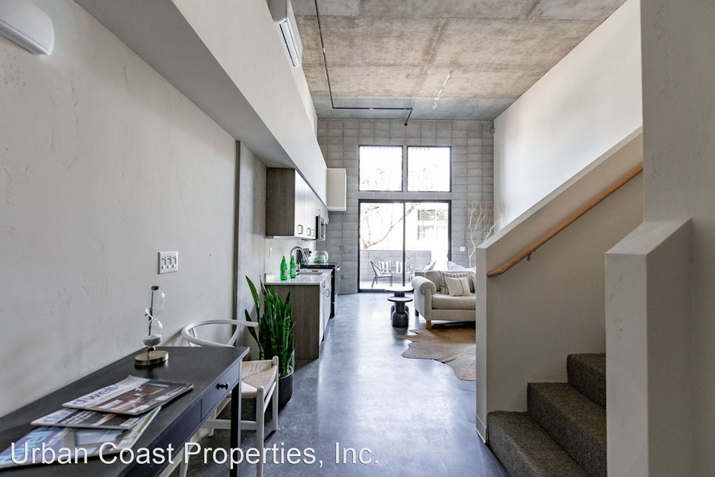 5585 Mildred Street - Photo 0