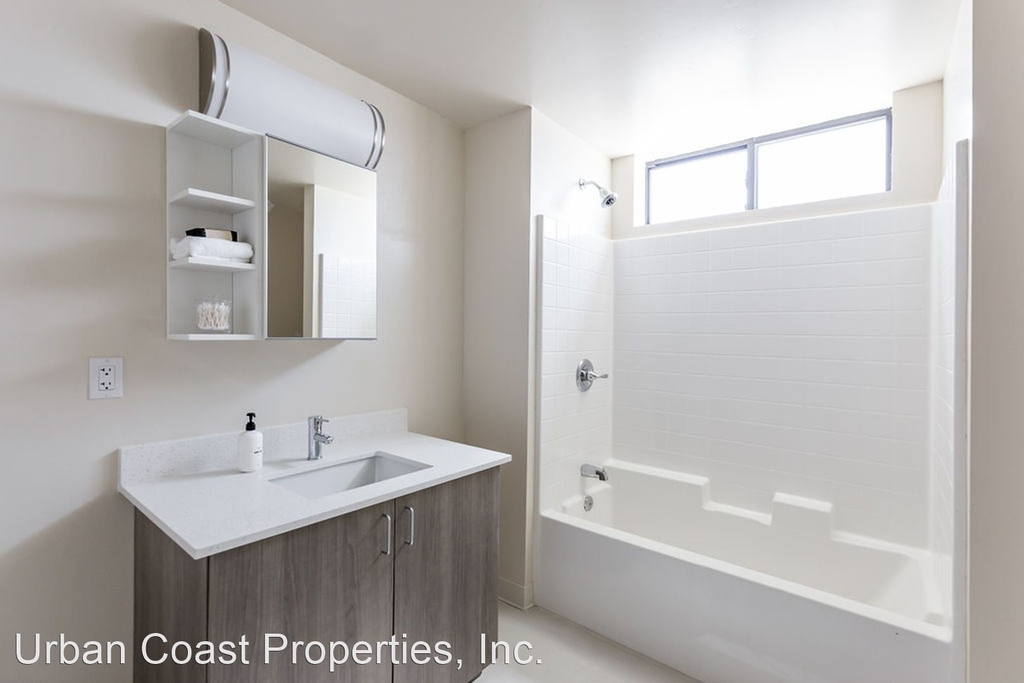 5585 Mildred Street - Photo 8