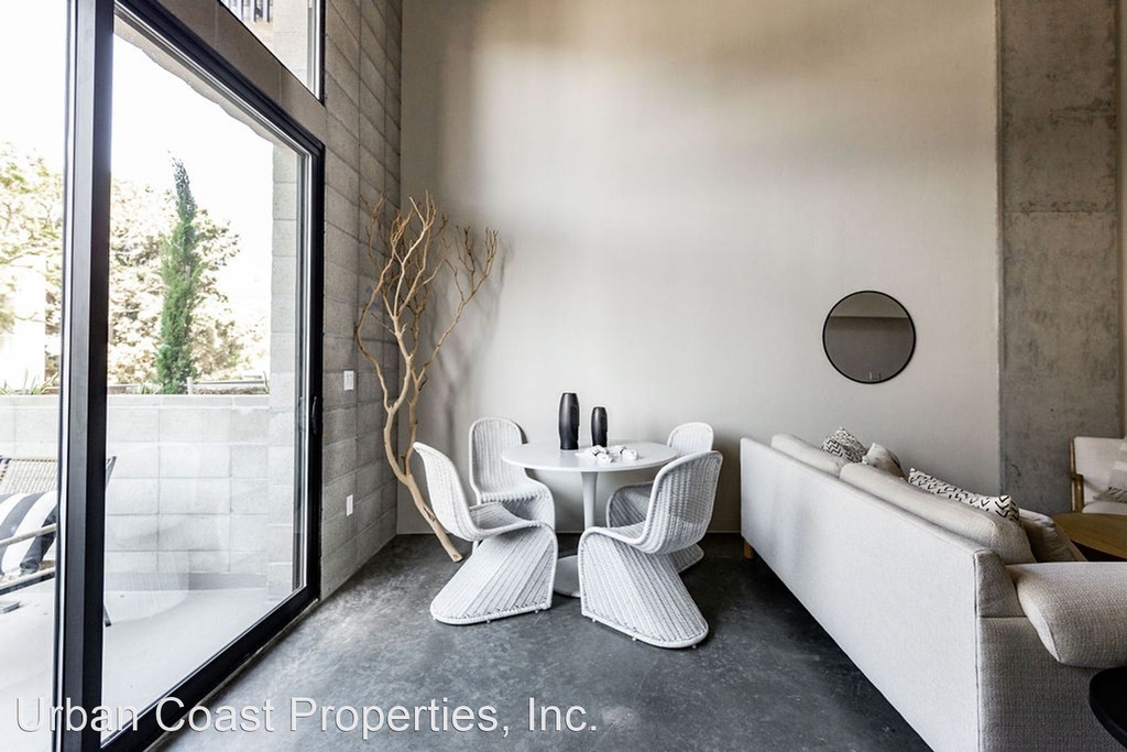 5585 Mildred Street - Photo 17