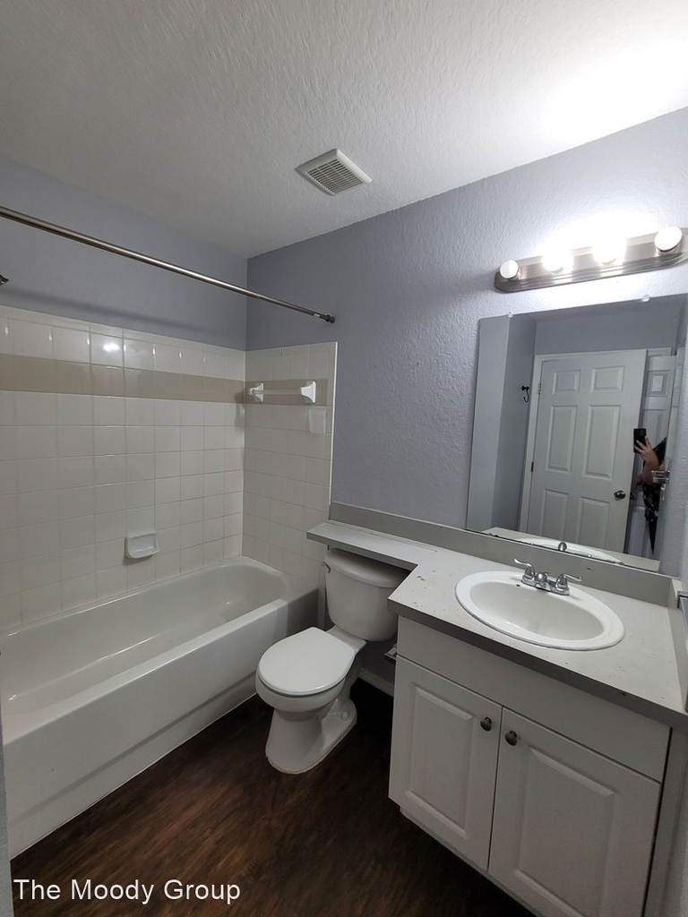 5904 Willow Ridge Dr., Apt. 202 - Photo 10