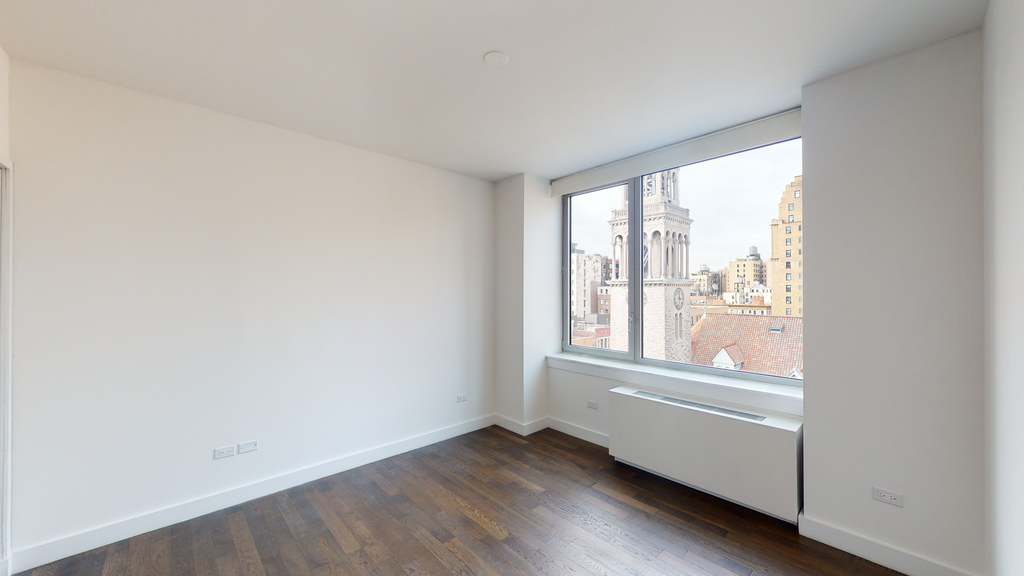 801 Amsterdam Avenue - Photo 3