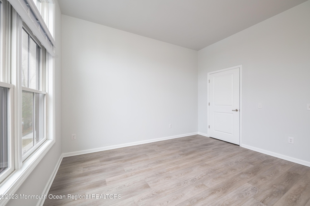 158 First Avenue - Photo 11