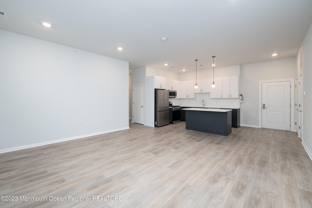 158 First Avenue - Photo 9