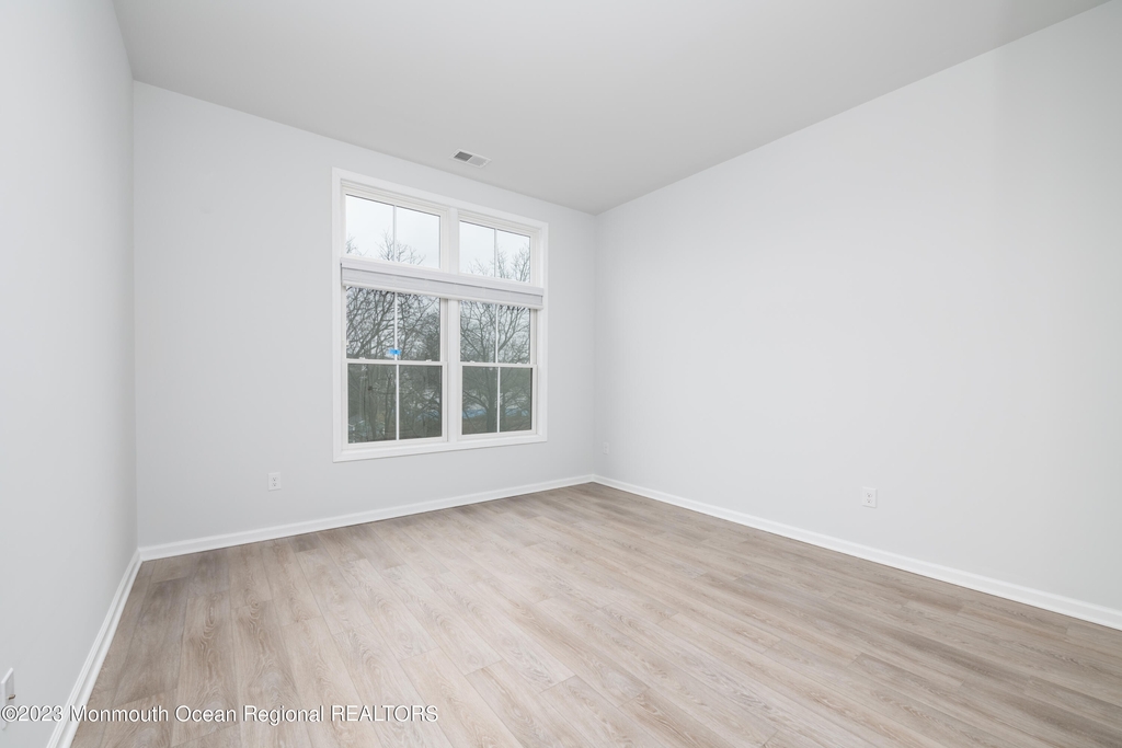 158 First Avenue - Photo 10