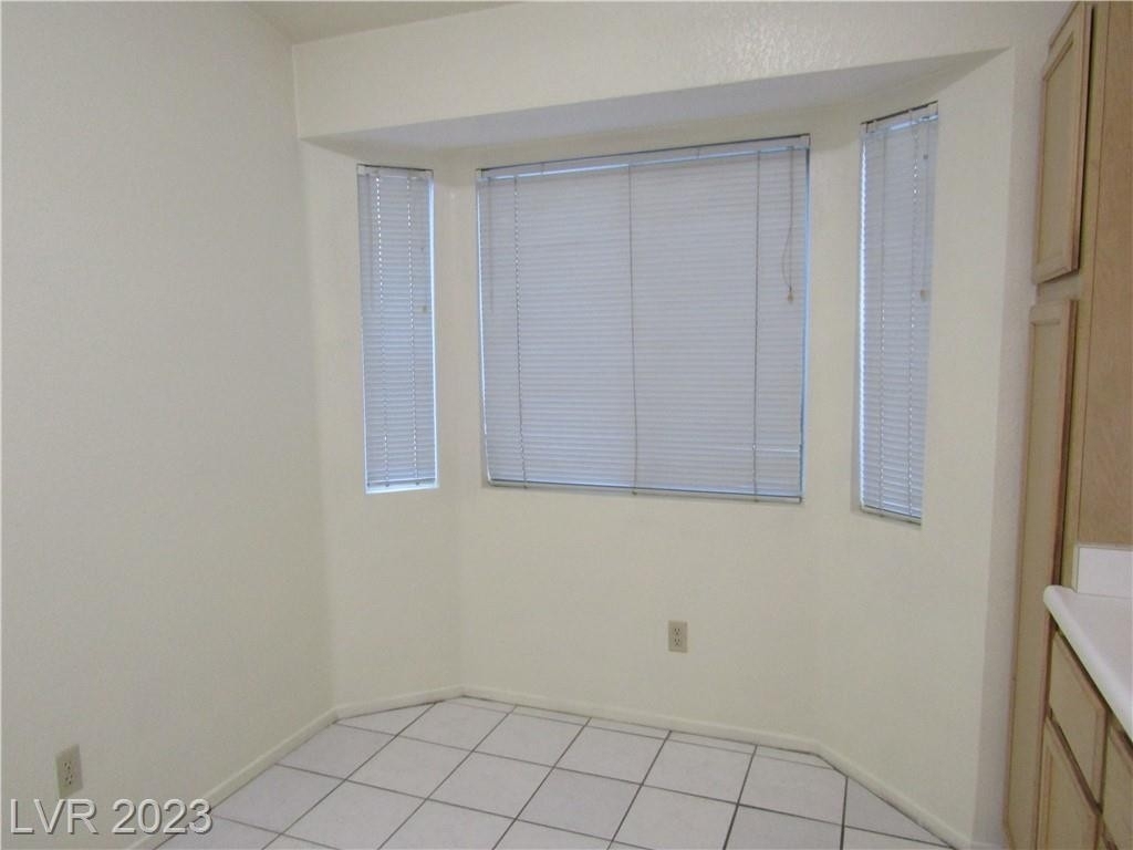 7106 Knoll View Drive - Photo 9