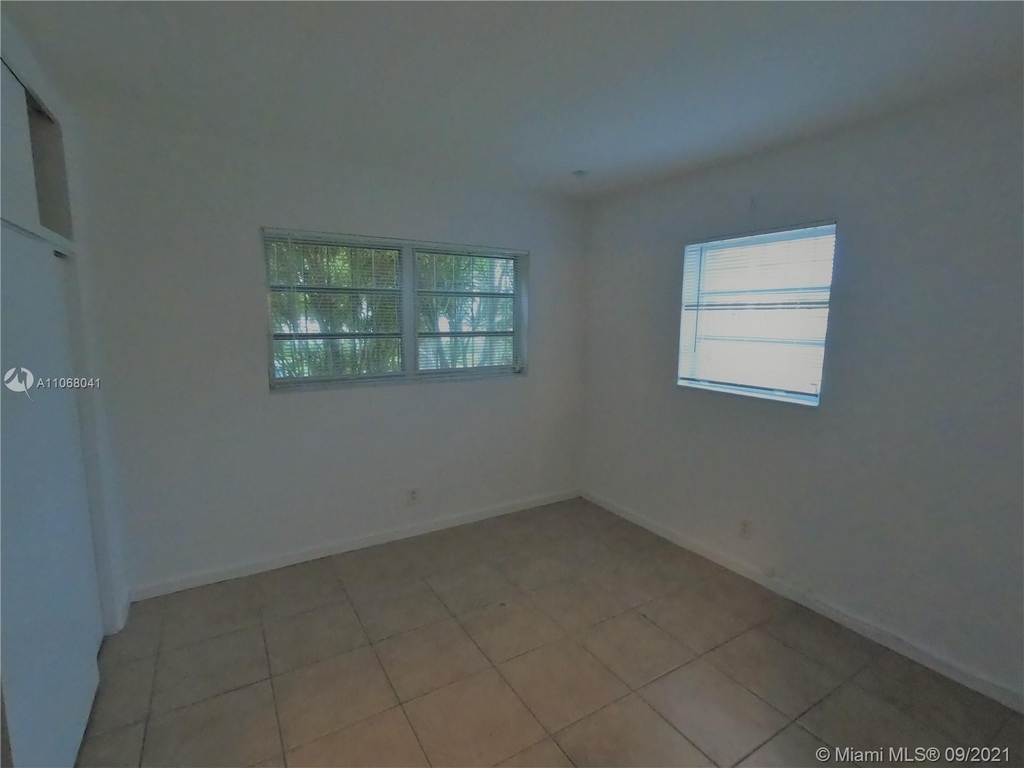 412 Sw 10th Street - Photo 6