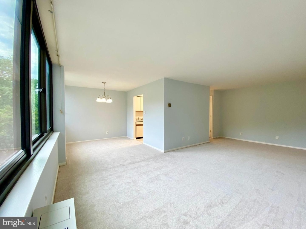 600 Roosevelt Blvd #312 - Photo 6