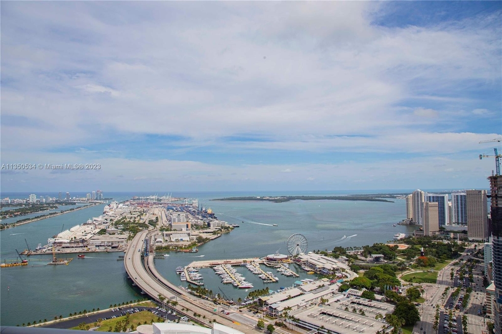 888 Biscayne Blvd - Photo 12