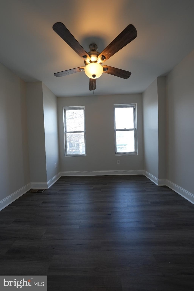 6331 Ogontz Avenue - Photo 12