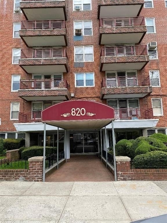 820 Ocean Parkway - Photo 8