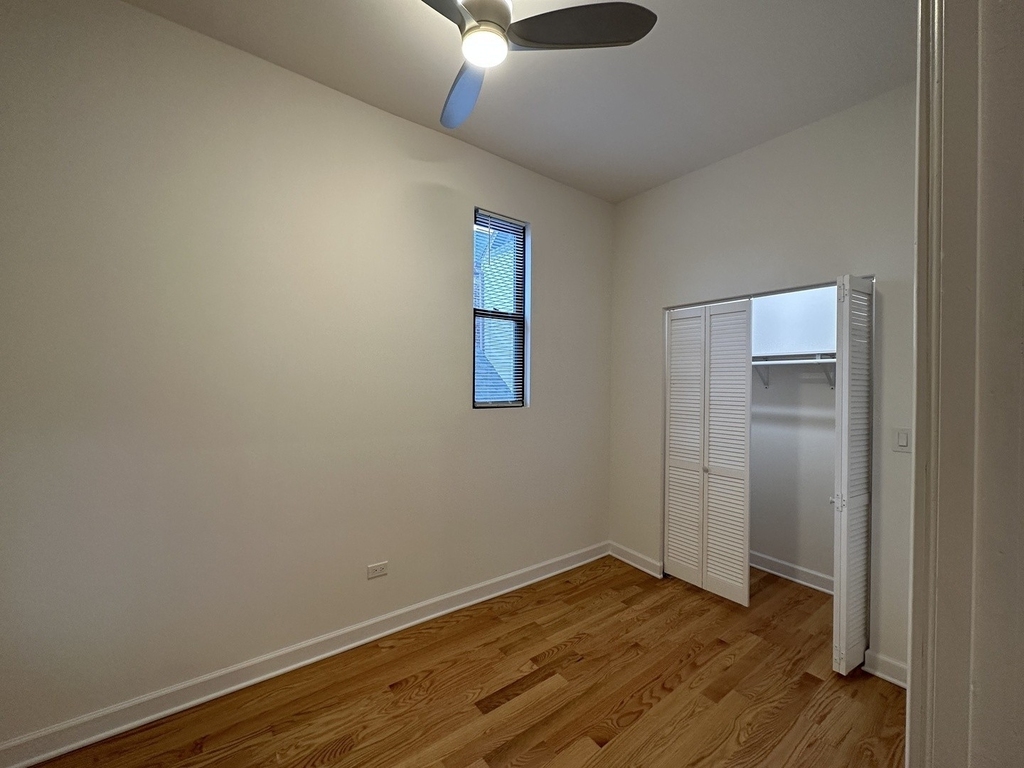 1350 N Greenview Avenue - Photo 11