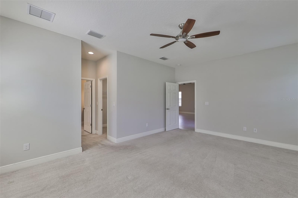 6323 Heirloom Place - Photo 14