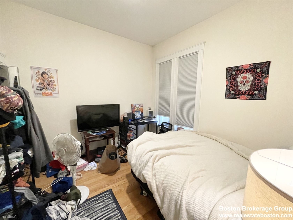 7 Grant St # 1 - Photo 2